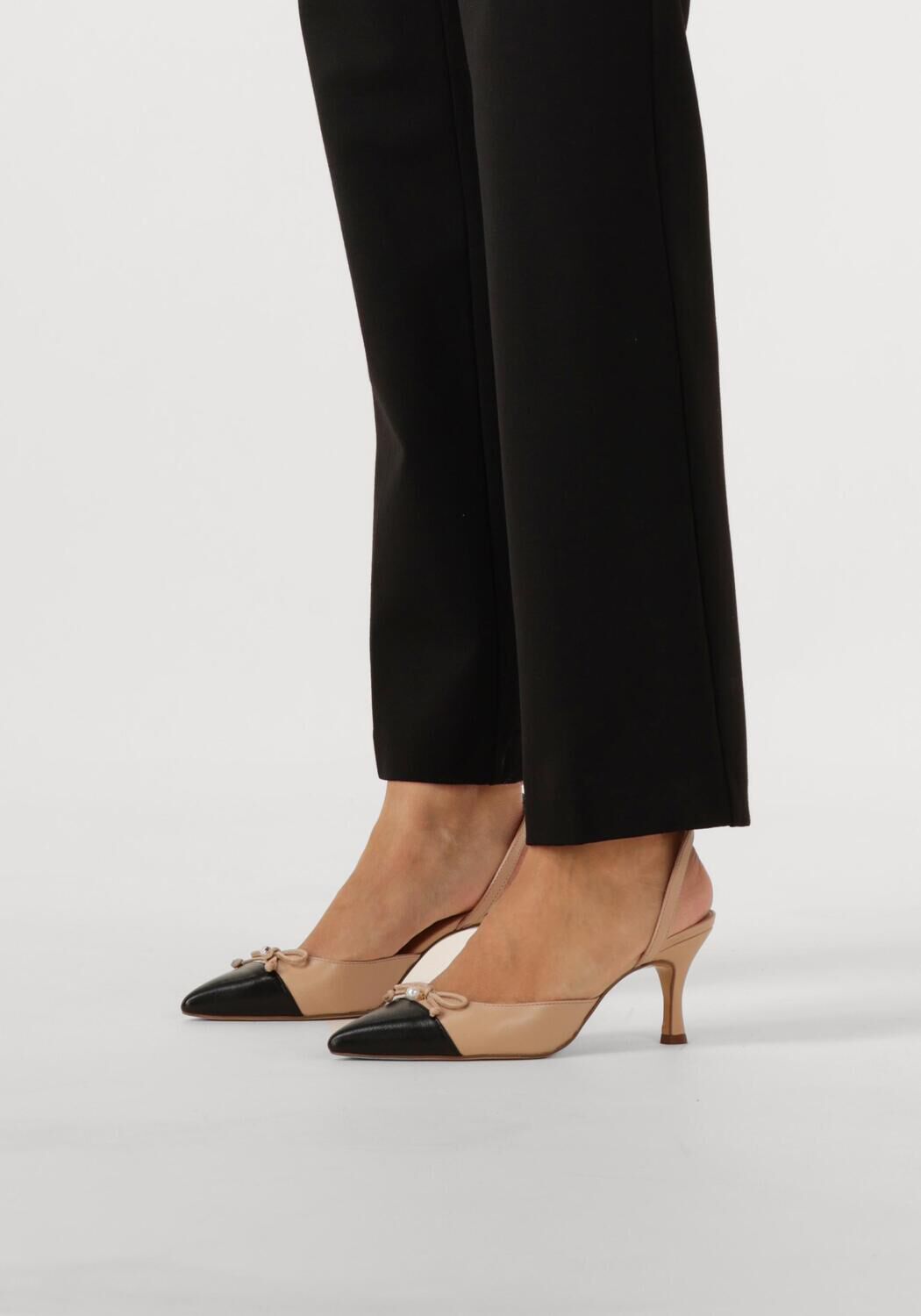 Beige UNISA Sandaletten mit Absatz LARUA - large