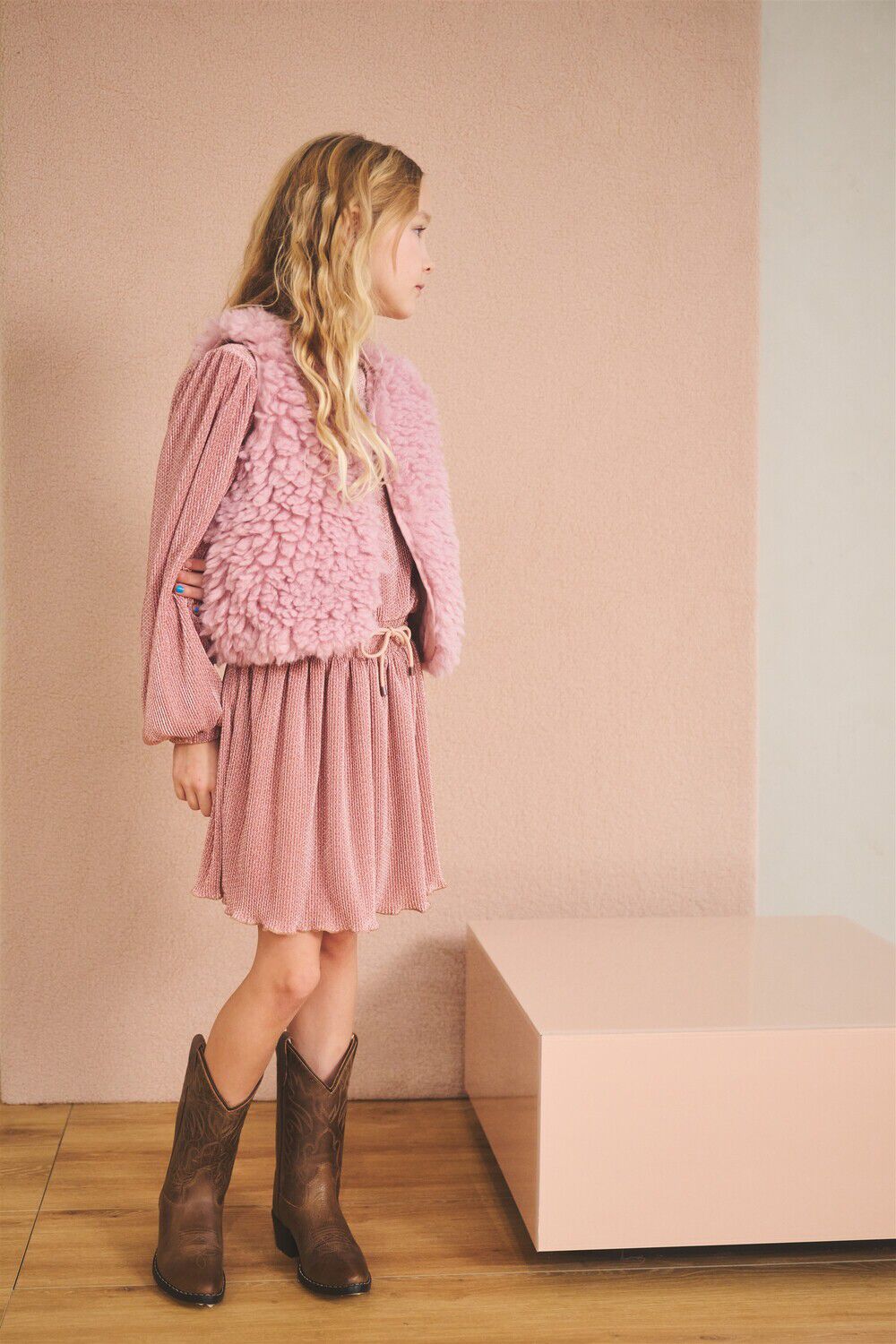 Taupe NONO Minikleid MIRON AOP PLISSEE DRESS - large