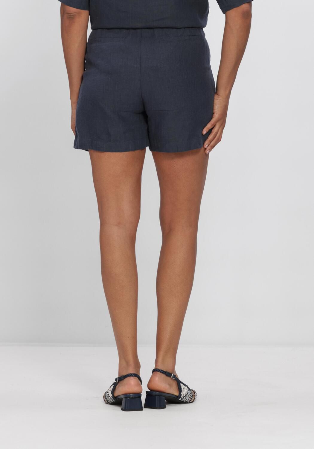 Blaue CIRCLE OF TRUST Kurze Hose NOVI SHORT - large