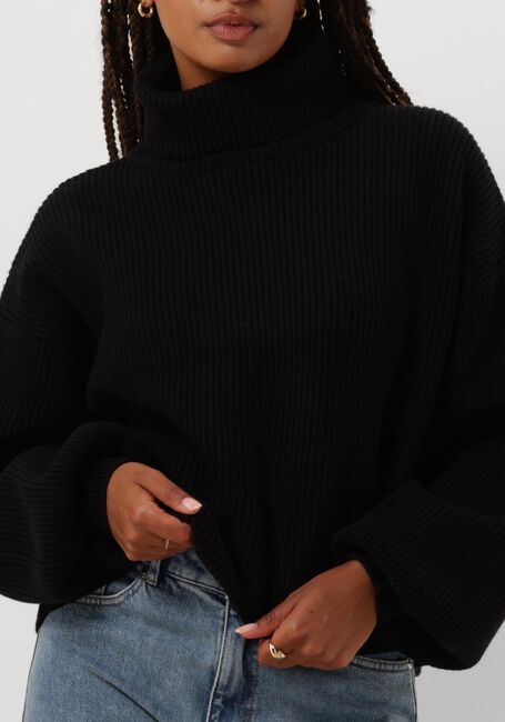 Schwarze GESTUZ Pullover MEBAGZ SHORT PULLOVER - large
