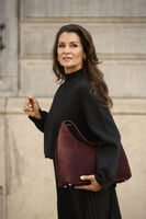 Bordeaux OMODA ATELIER Umh&auml;ngetasche OM-MADAME J. X QUINTY - medium
