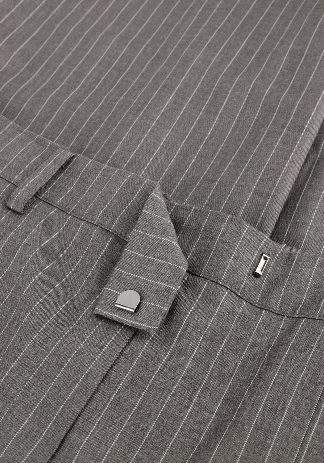 Graue ANOTHER LABEL Hose MOORE PLEATED PIN STRIPE PANTS - large