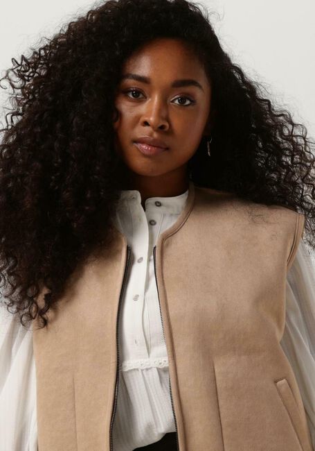 Camelfarbene KNIT-TED Gilet TASHA JACKET - large