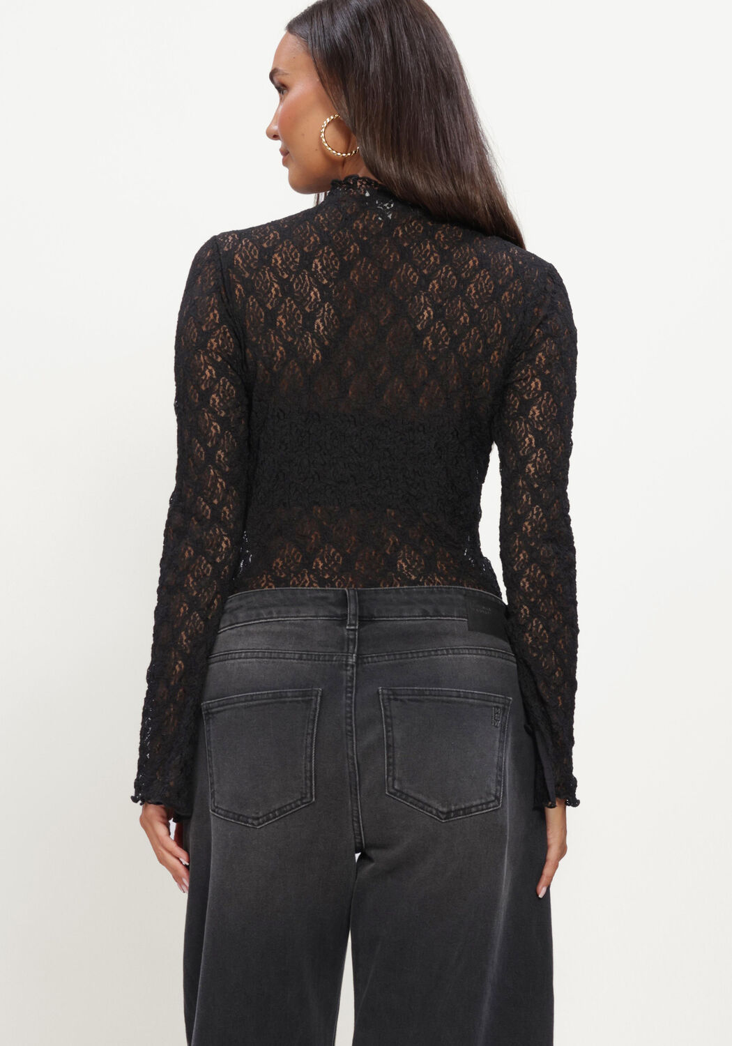 Schwarze MY ESSENTIAL WARDROBE Blusen MWETTA TURTLENECK BLOUSE - large