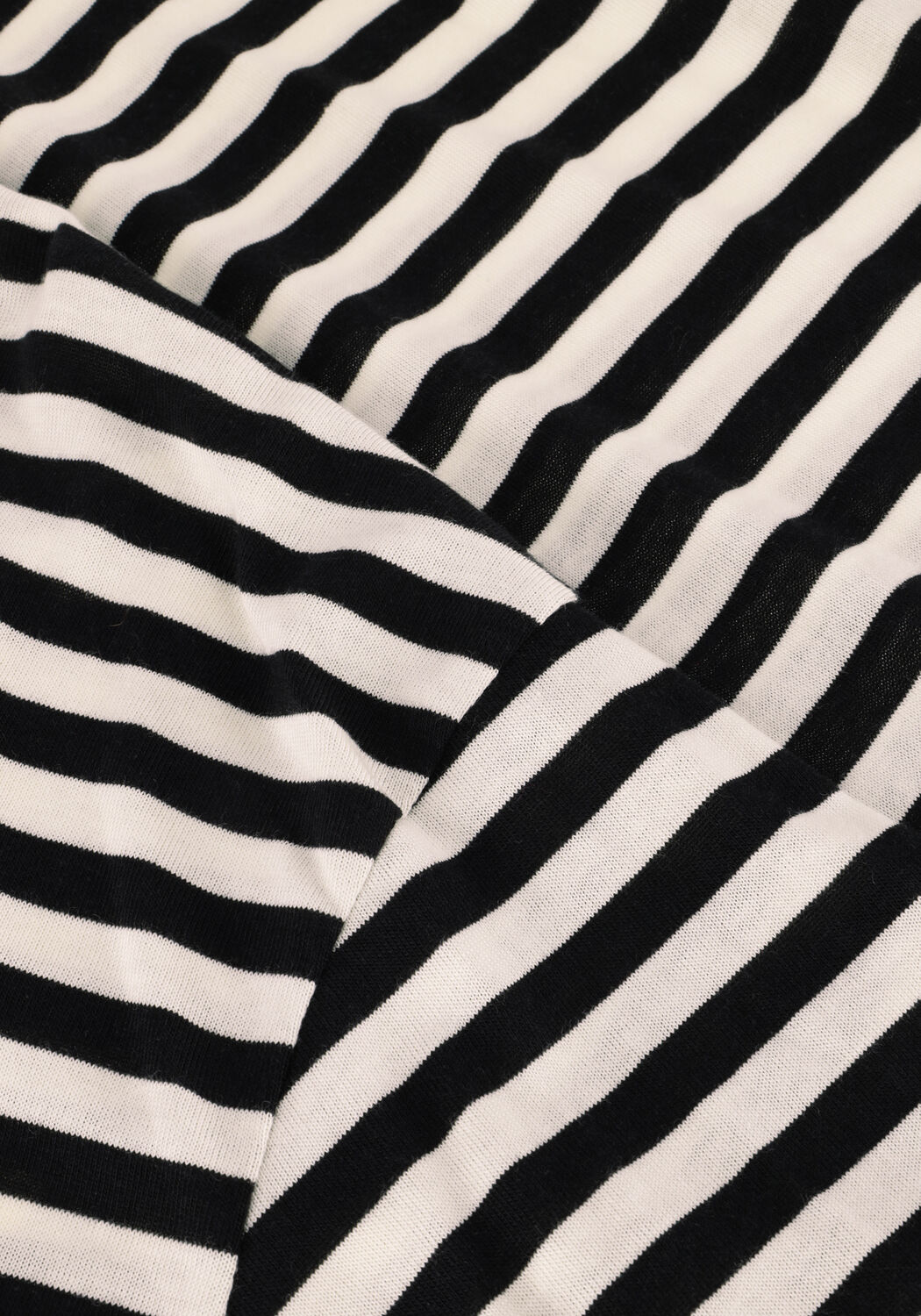 Schwarze DRYKORN T-shirt LILANI - large