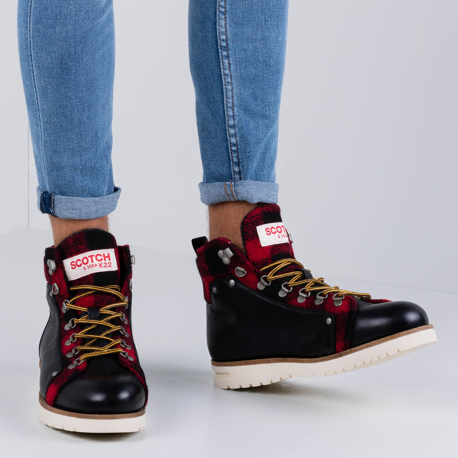 Schwarze SCOTCH & SODA Schn&uuml;rboots LEVANT - large