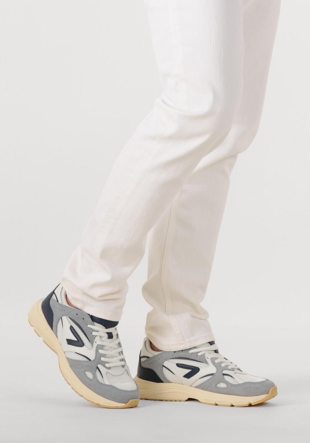 Blaue HUB Sneaker Low SHIFT - large