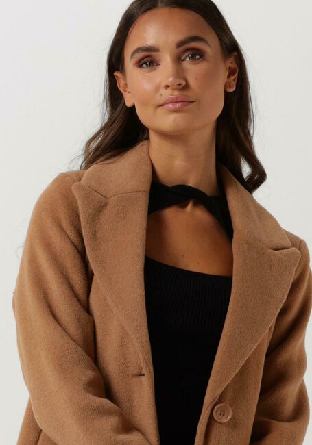 Camelfarbene NOTRE-V Mäntel WOL COAT LONG - large