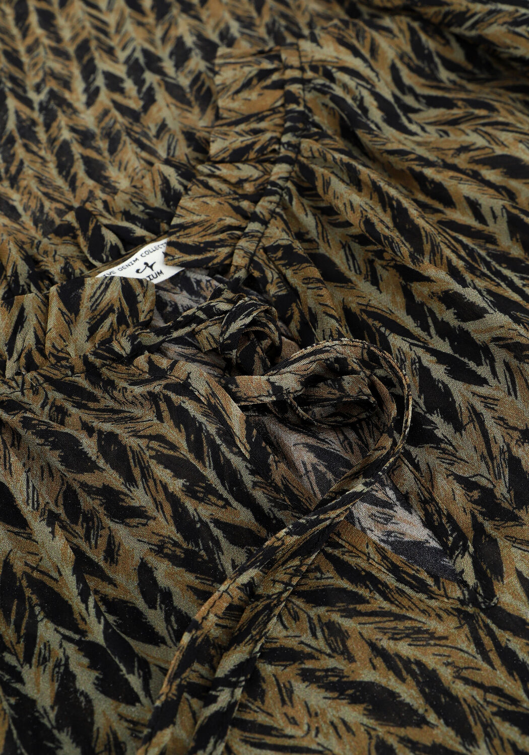 Gr&uuml;ne CIRCLE OF TRUST Top MEDA BLOUSE - large