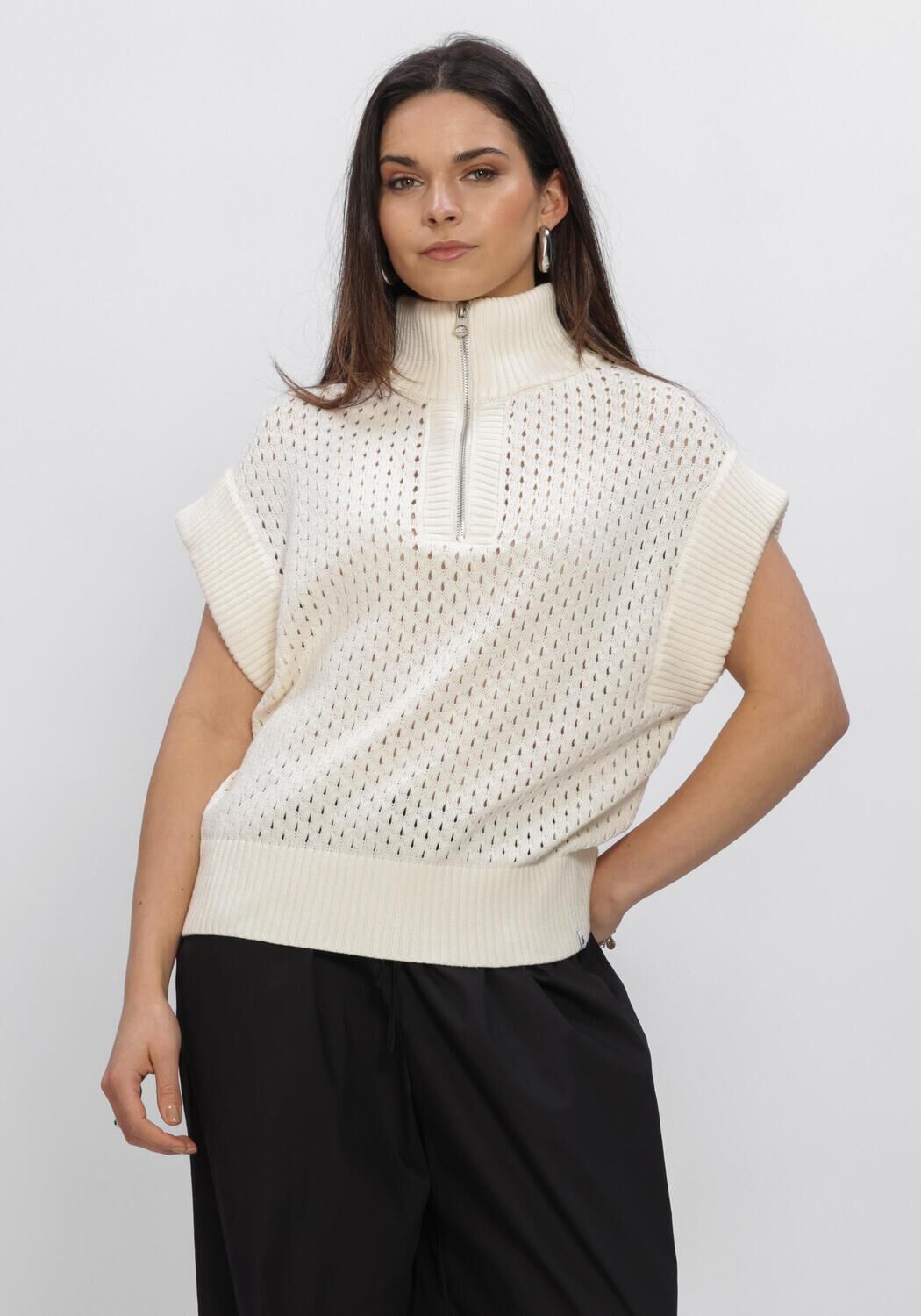 Creme SIMPLE Top SHORT SLEEVE TOP - large
