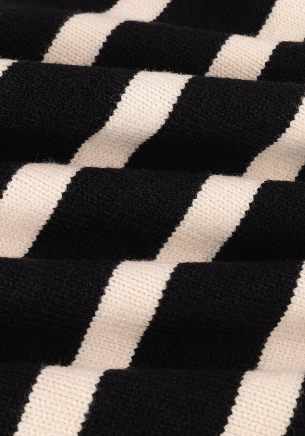 Schwarze NOTRE-V Rollkragenpullover STRIPE KNIT SWEATER - large