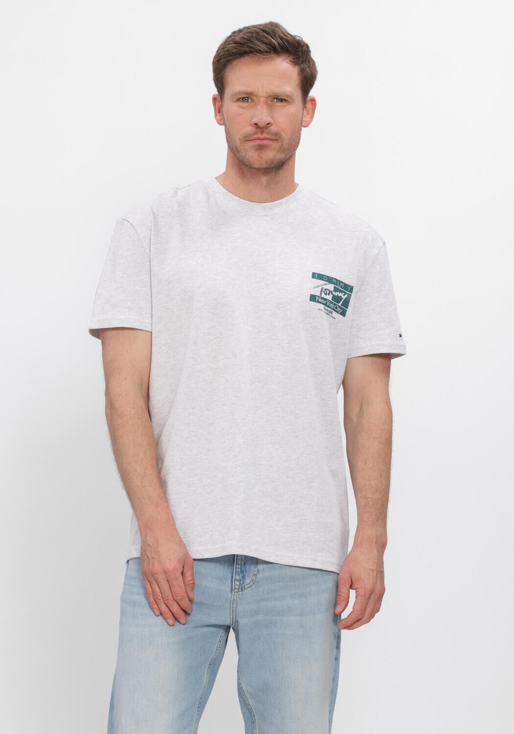 Hellgrau TOMMY JEANS T-shirt TJM REG SIGN FLAG SS TEE EXT - large