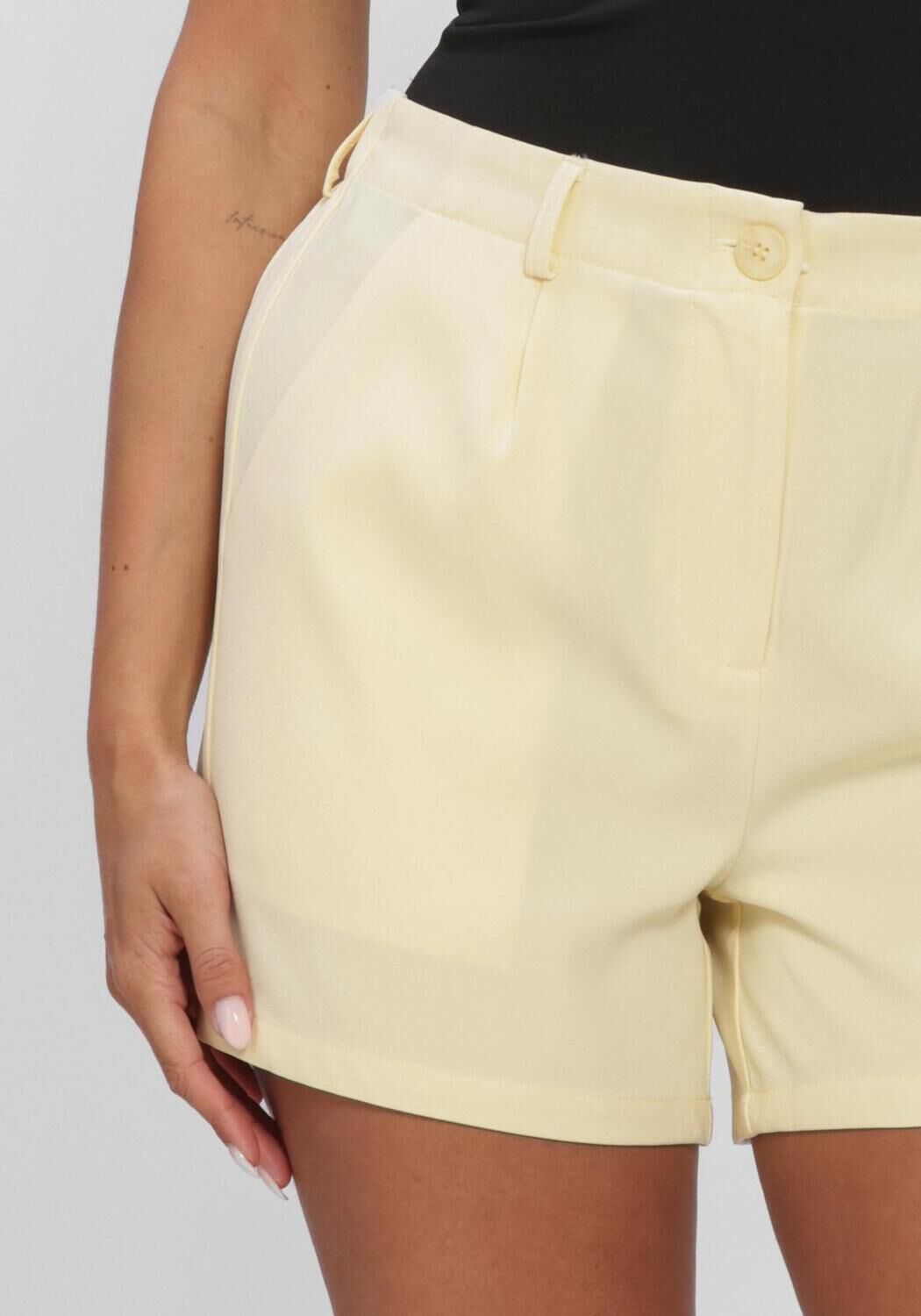 Gelbe YDENCE Hosen SHORT JENNY - large
