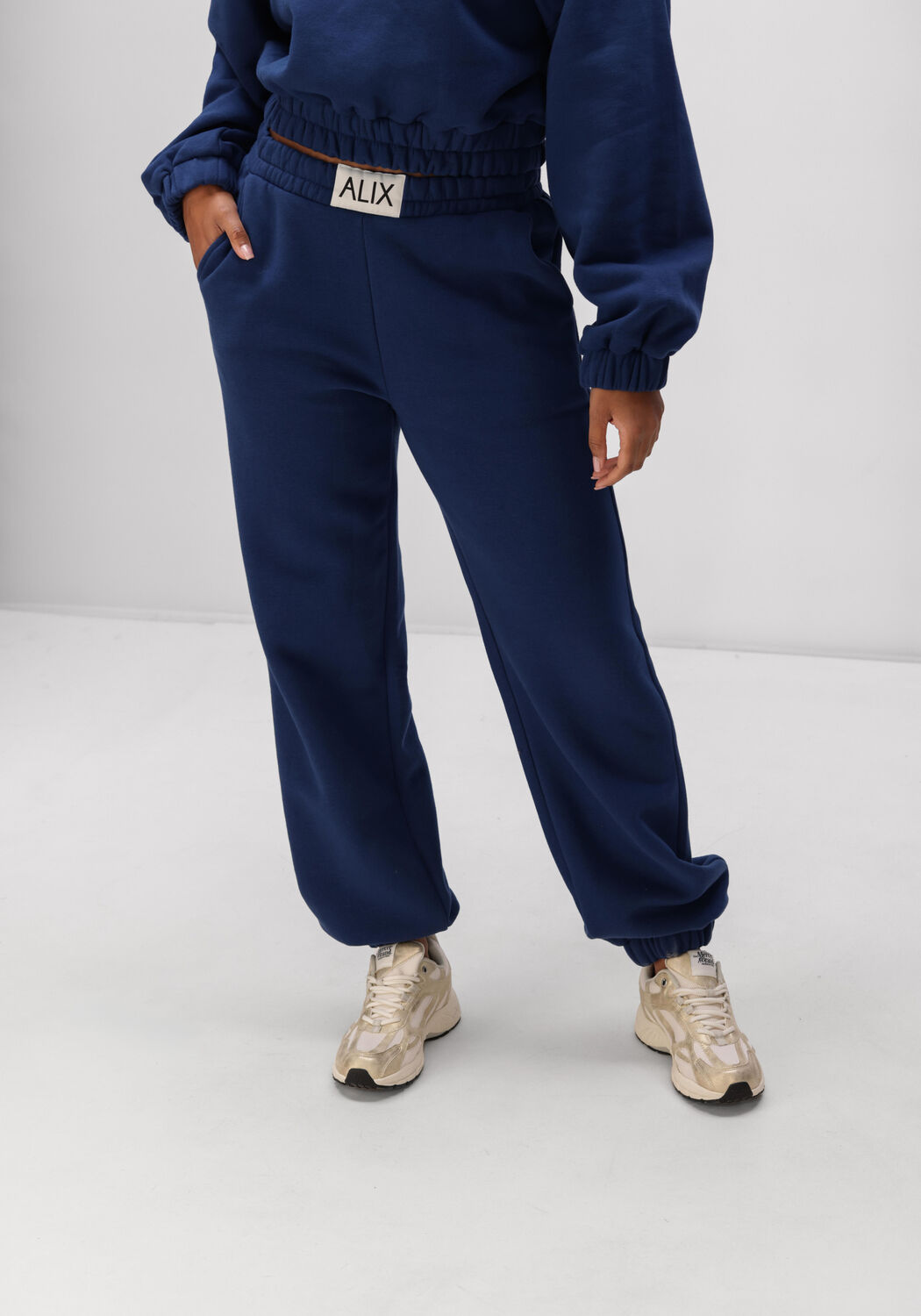 Schwarze ALIX THE LABEL Jogginghose LADIES KNITTED SWEAT PANTS - large