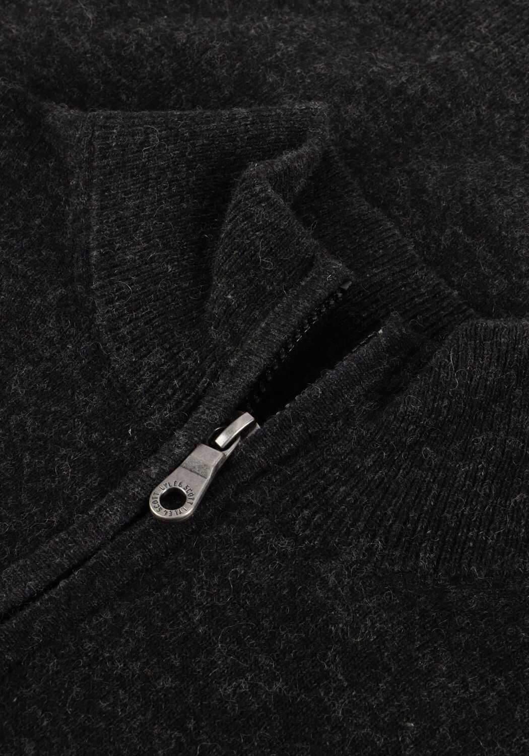 Dunkelgrau LYLE & SCOTT Pullover LAMBSWOOL BLEND QUARTER ZIP JUMPER - large