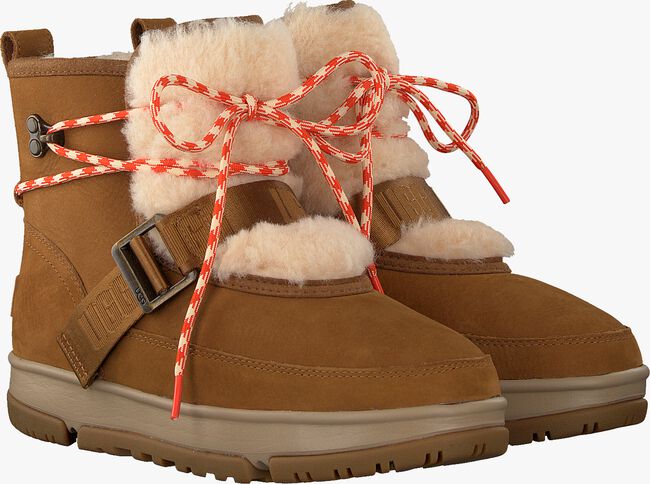 Camelfarbene UGG Winterstiefel W CLASSIC WEATHER HIKER - large