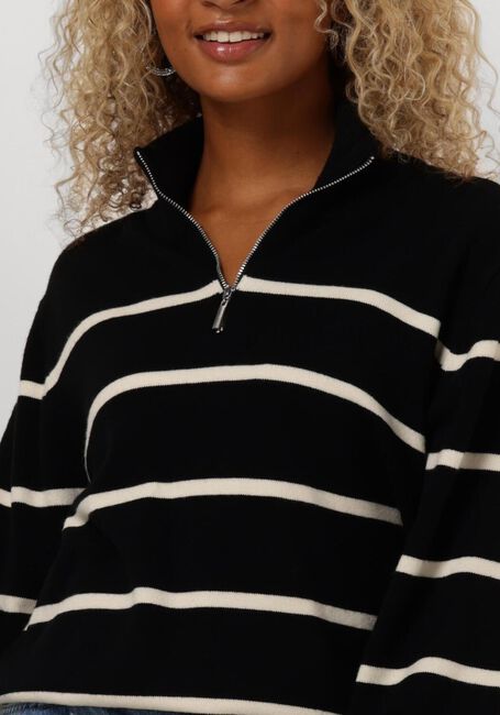 Schwarze Y.A.S. Pullover YASSHANTI LS KNIT PULLOVER - large