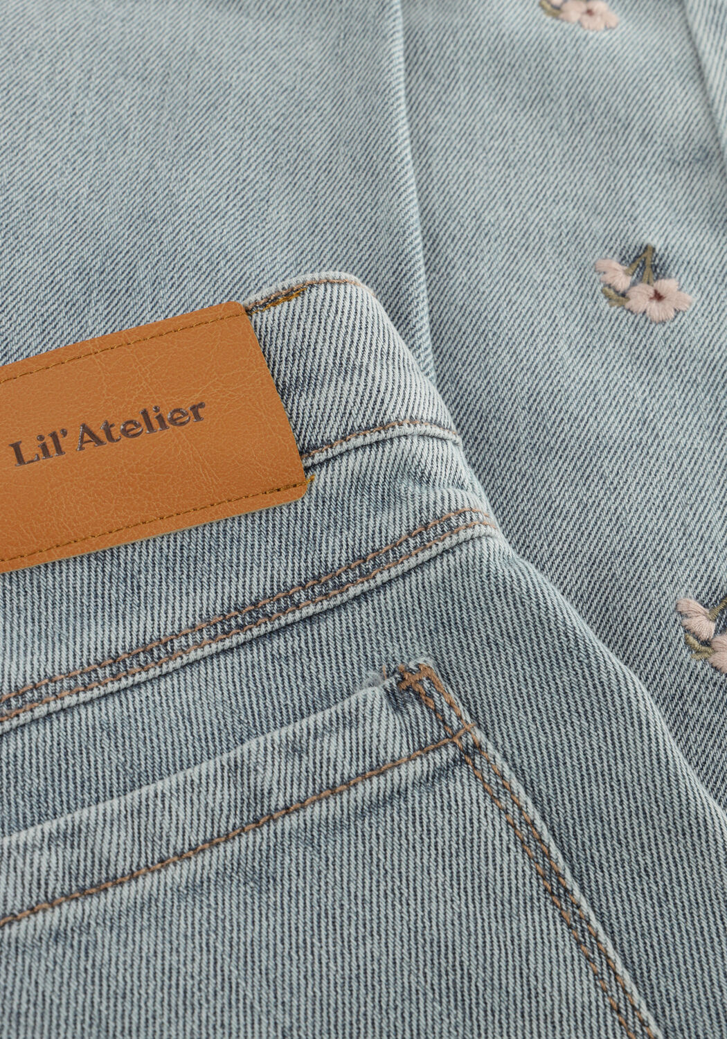 Hellblau LIL' ATELIER Straight leg jeans NMFDARLEE DOA LOOSE JEANS 4499 LIL - large