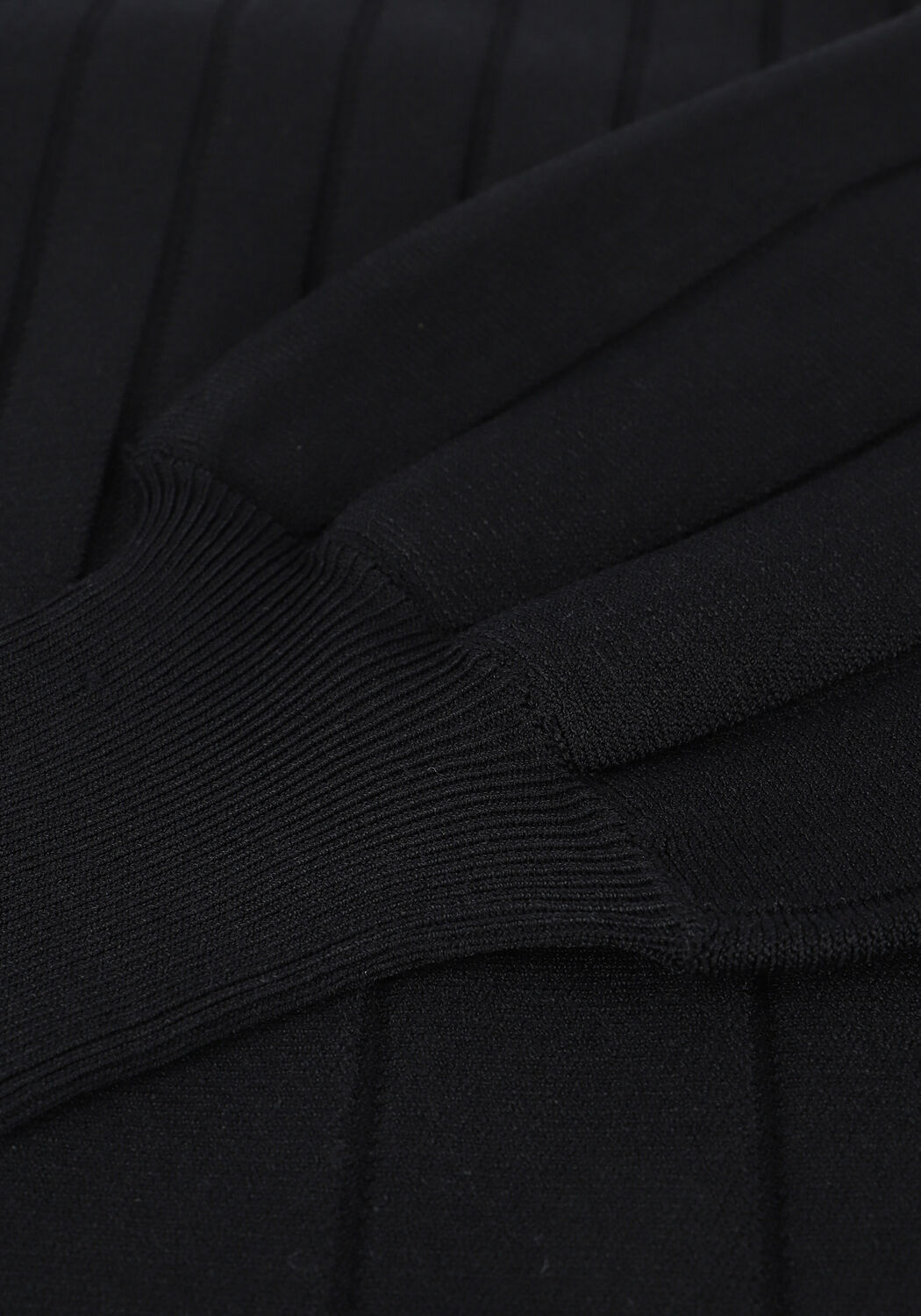 Schwarze Y.A.S. Minikleid YASVIGSA LS KNIT DRESS - large