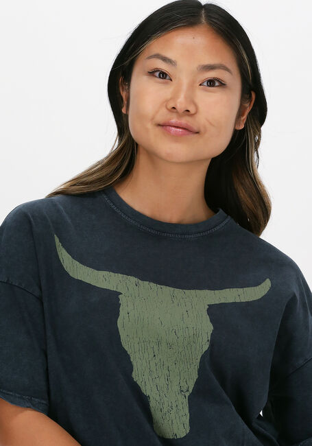 Schwarze ALIX THE LABEL T-shirt BOXY BULL TSHIRT - large