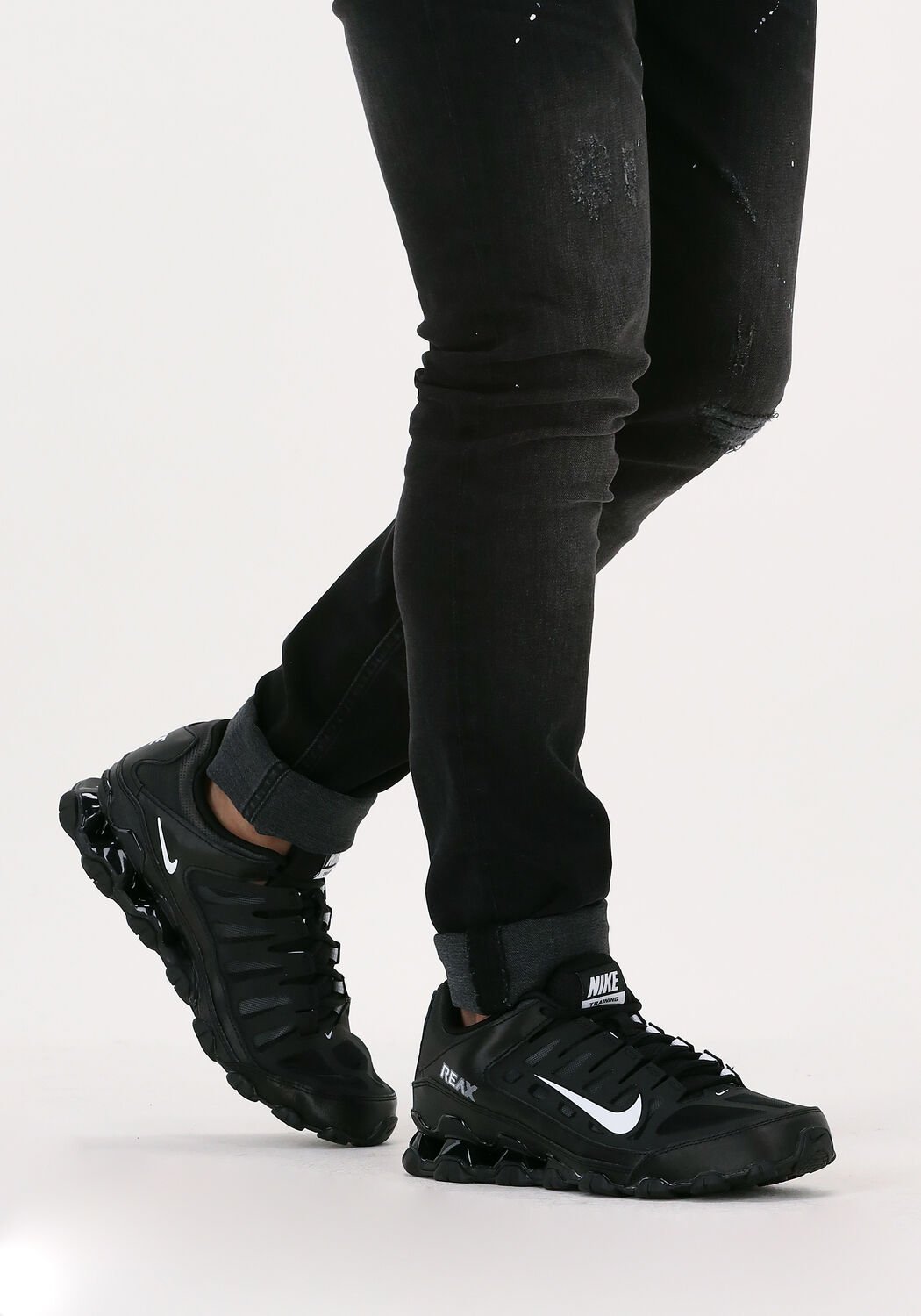 Nike reax 8 tr sale schwarz