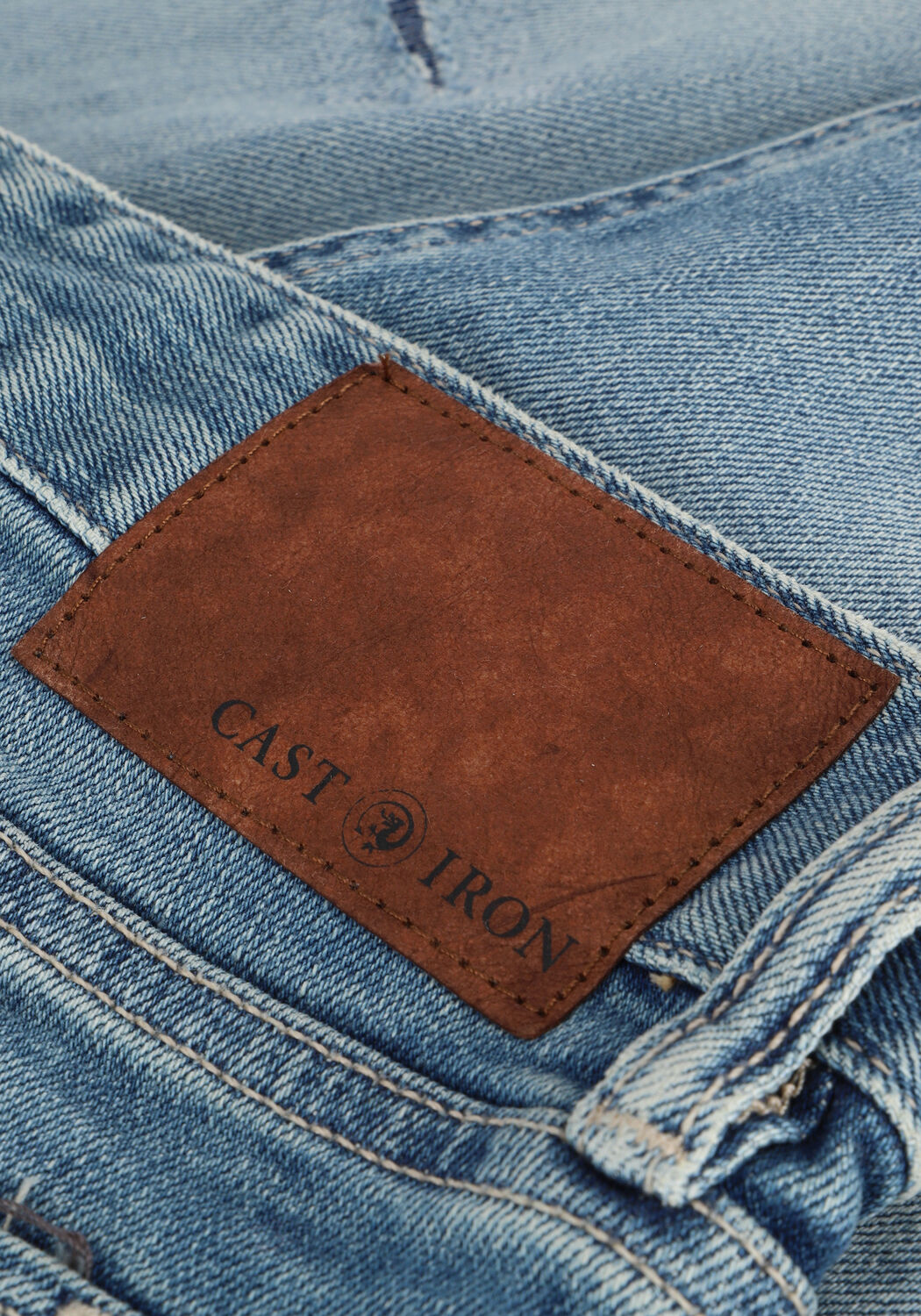 Blaue CAST IRON Slim fit jeans RISER SLIM SOFT SUMMER VINTAGE - large