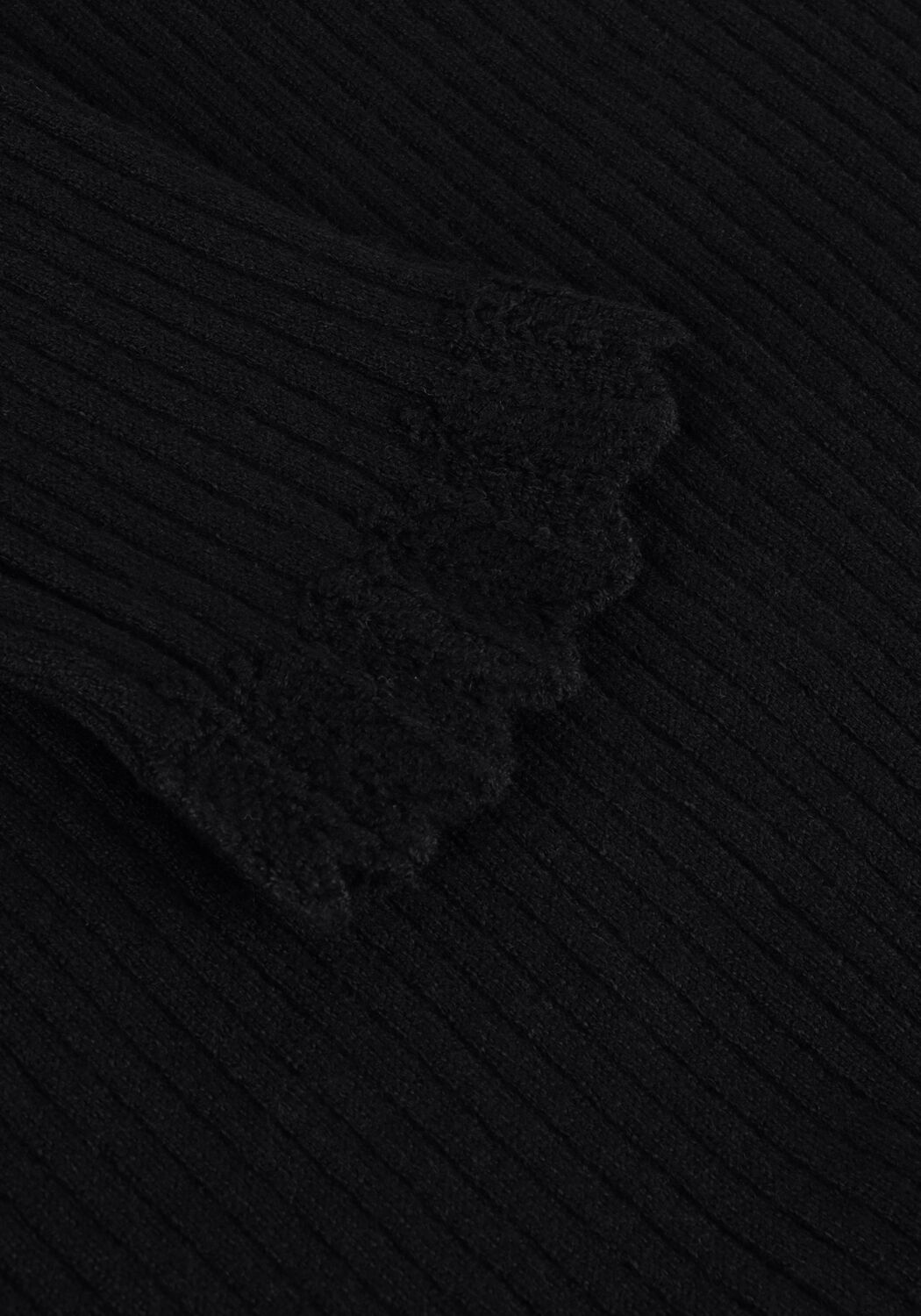 Schwarze AAIKO Tops & T-shirts VIDA RUFFLE VIS 301 SWEATERS - large