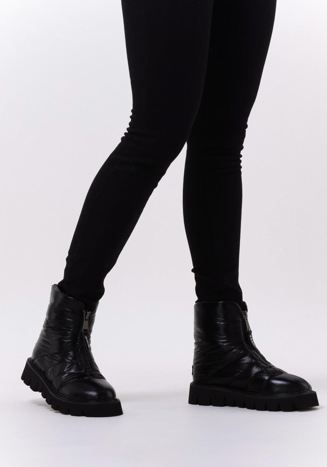 Schwarze NUBIKK Snowboots YETI BOOT - large