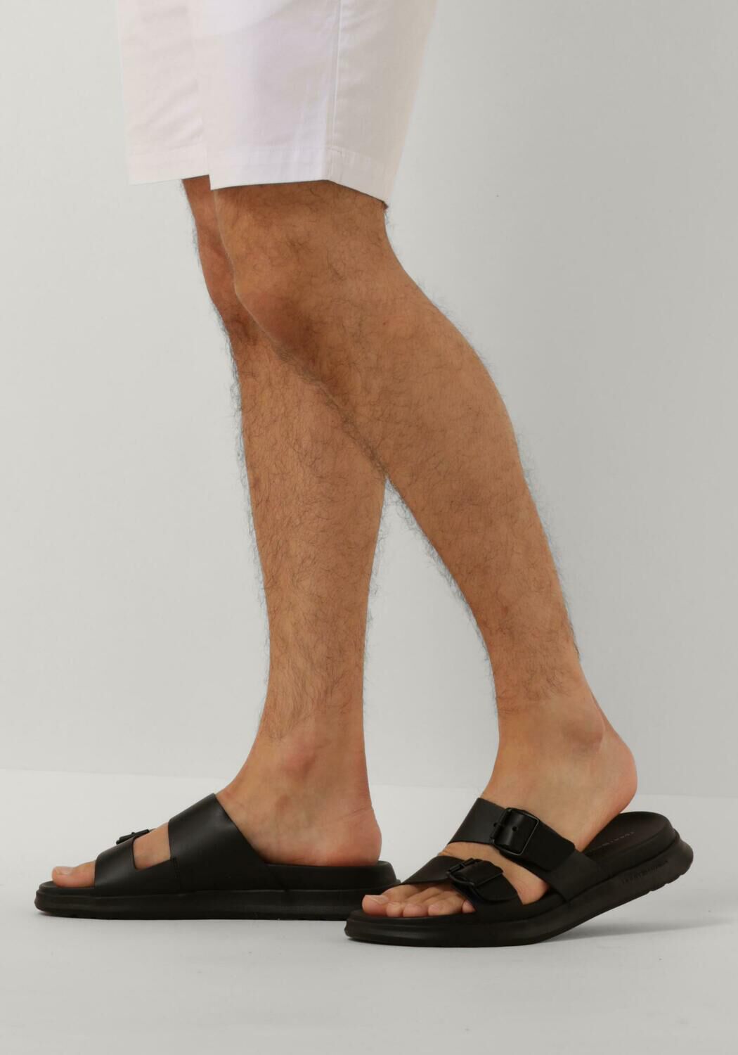 Schwarze TOMMY HILFIGER Pantolette D DENSITY HILFIGER BUCKLE - large