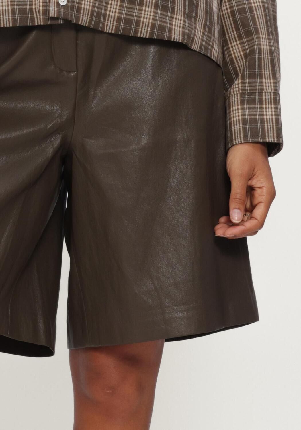 Dunkelgr&uuml;n CIRCLE OF TRUST Kurze Hose PHEBE SHORT - large