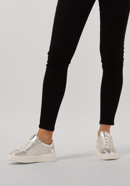 Silberne NUBIKK Sneaker low VINCE TORA DAMES - large