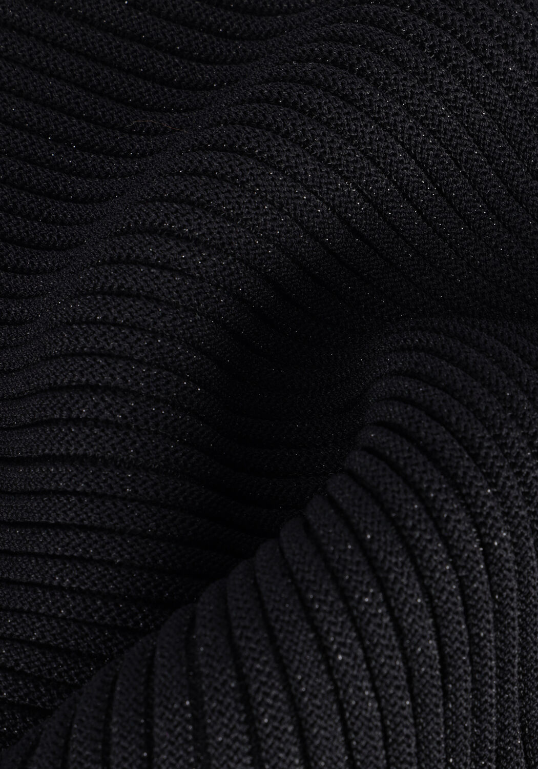 Schwarze Y.A.S. Top YASFAMA SL KNIT TOP - large