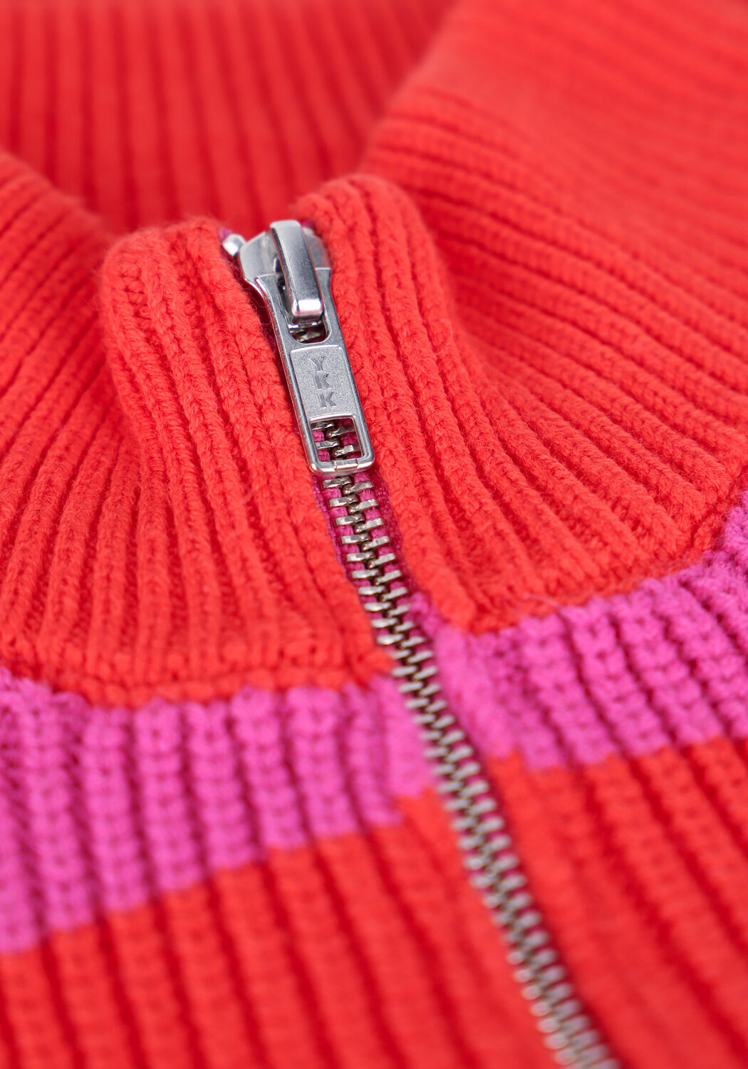 Rote GESTUZ Strickjacke EMBLA SS ZIPPER CARDIGAN - large