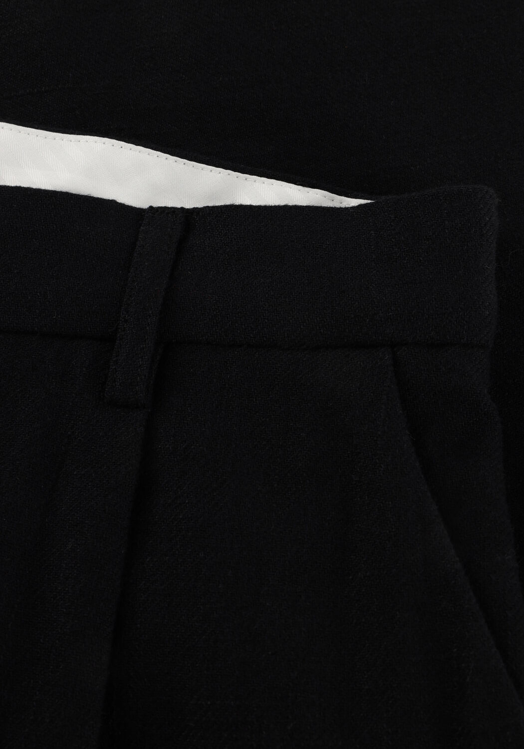 Schwarze NOTRE-V Kurze Hose NV-HENRIEKE - large