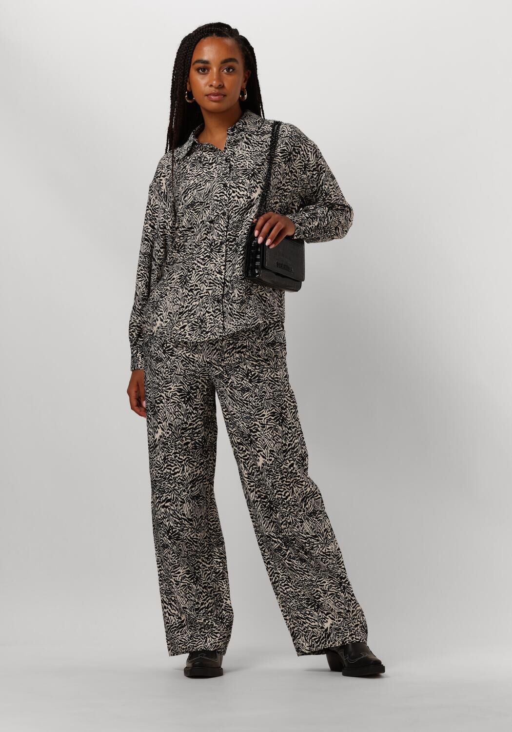 Schwarze STEVE MADDEN Umh&auml;ngetasche BRAYE - large