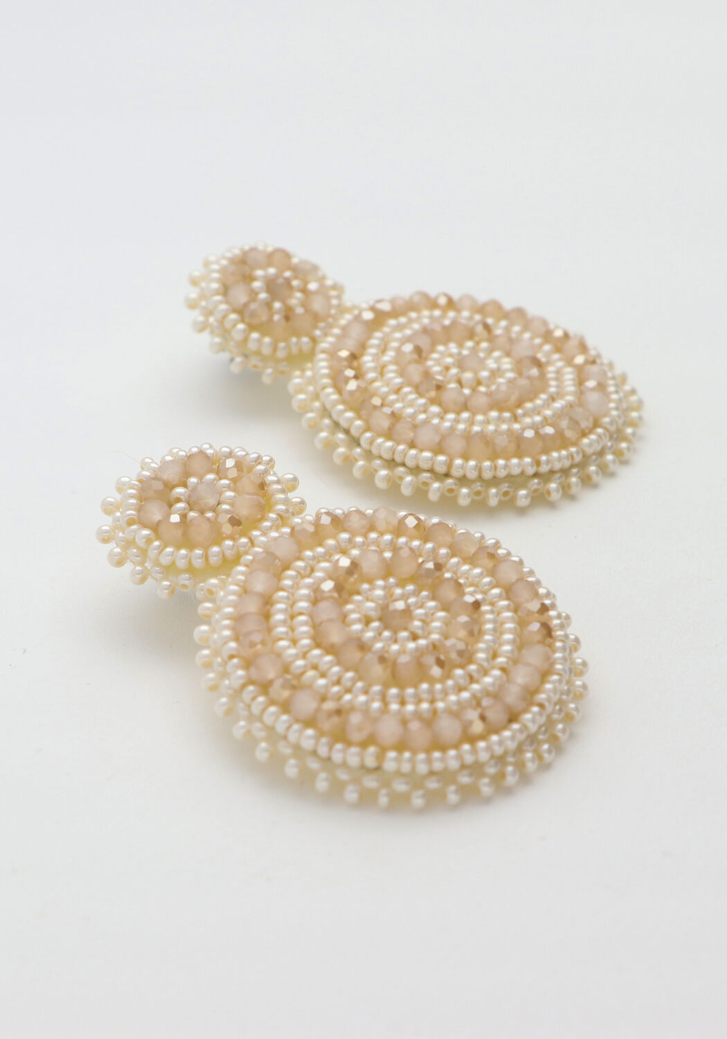 Mehrfarbige/Bunte PAULIE POCKET Ohrringe BEADS BEIGE - large