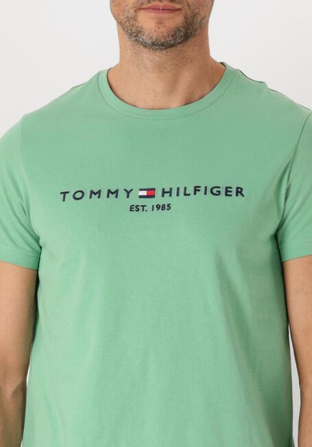 Grüne TOMMY HILFIGER T-shirt TOMMY LOGO TEE - large