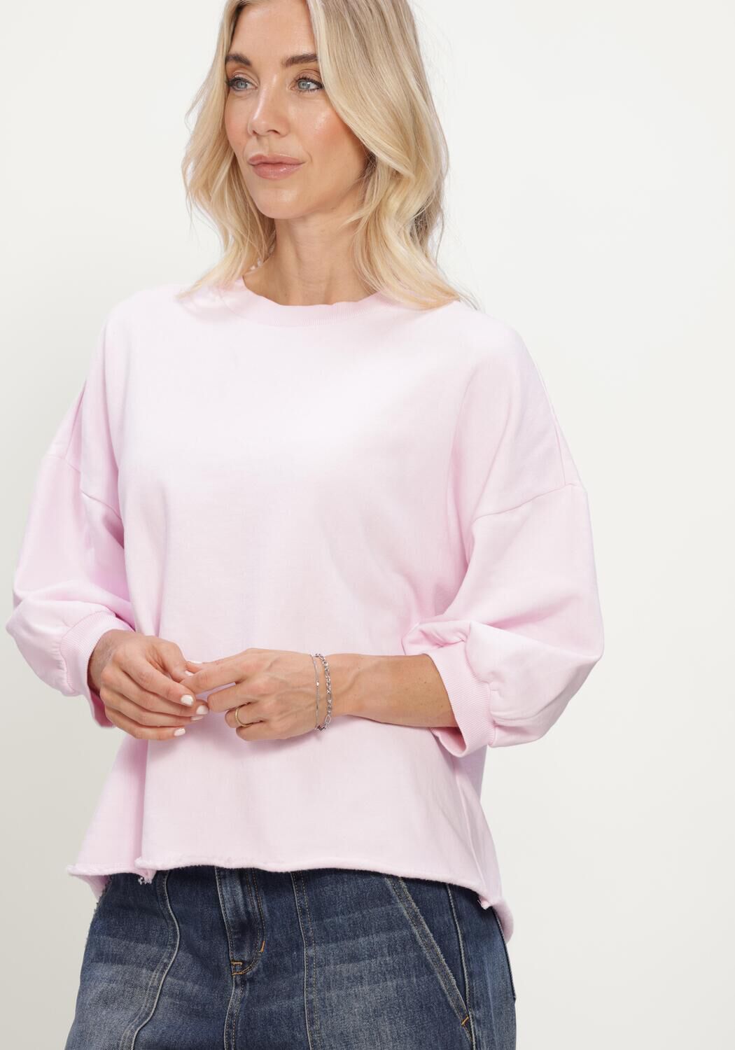 Hell-Pink CIRCLE OF TRUST Top KENZIE SWEAT - large