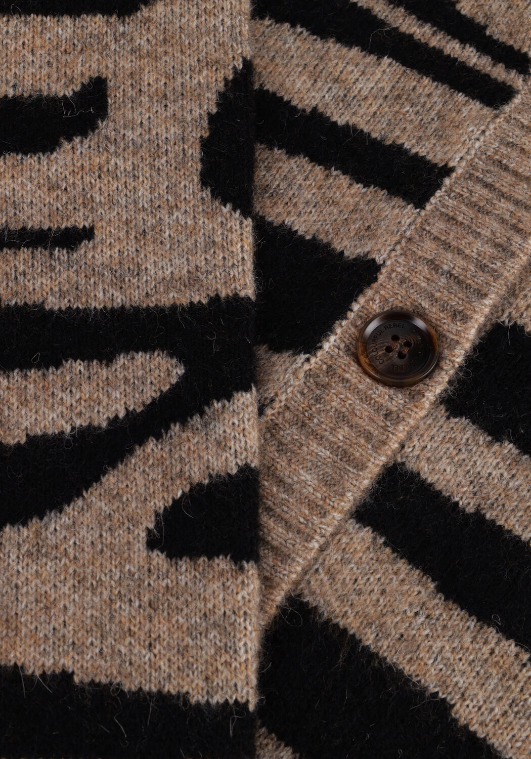Braune COLOURFUL REBEL Strickjacke SHARA ZEBRA KNITTED CARDIGAN - large