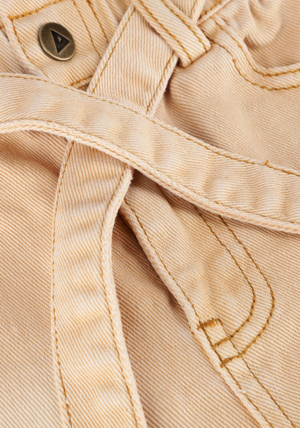 Camelfarbene AMMEHOELA Kurze Hosen JIP - large