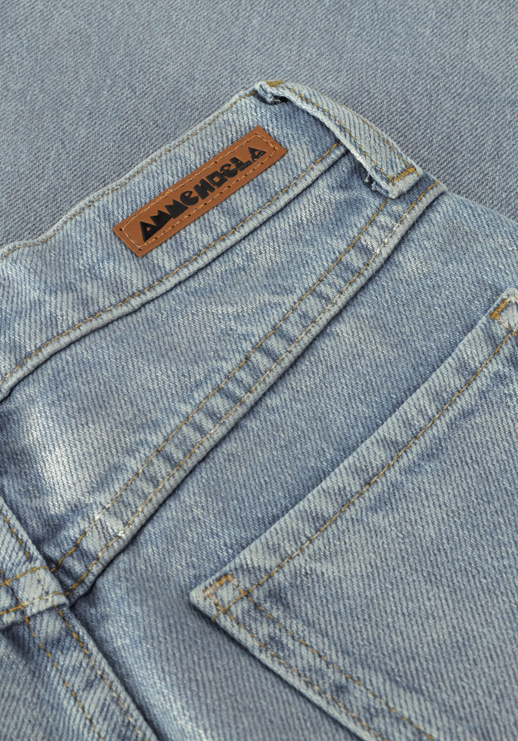 Blaue AMMEHOELA Jeans NOOR - large