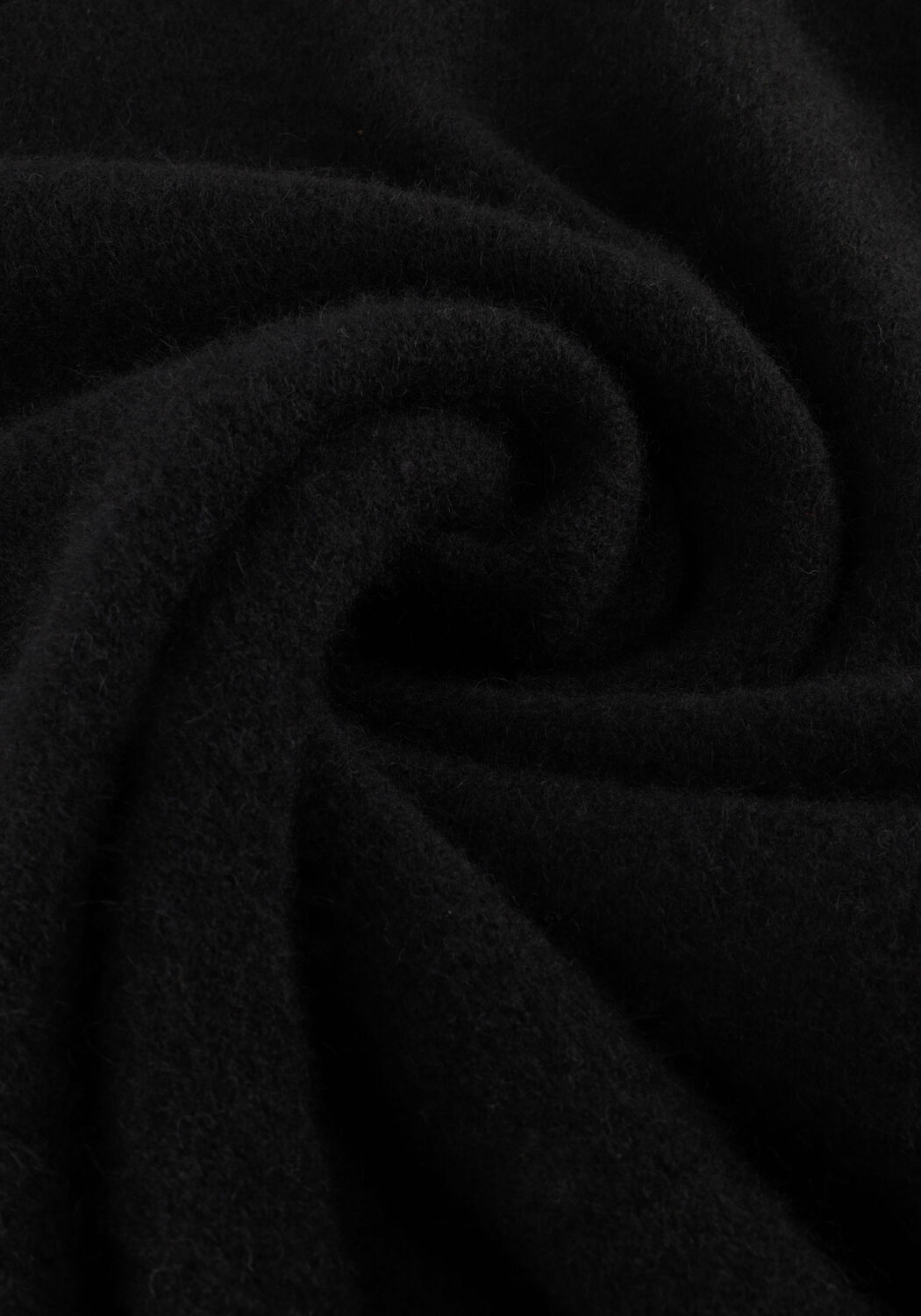 Schwarze KNIT-TED Pullover KIM - large