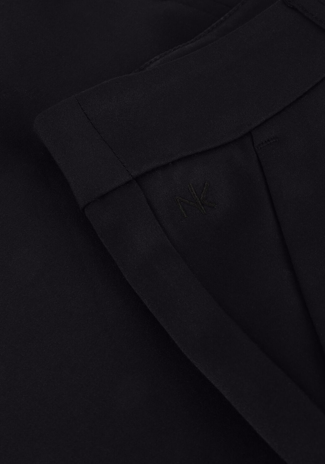 Schwarze NUKUS Kurze Hose KAIA SHORT - large