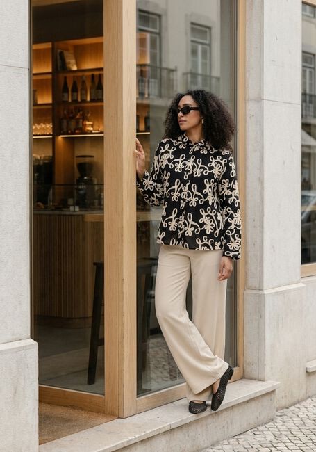 Schwarze OBJECT Blusen OBJROYA L/S LO SHIRT - large