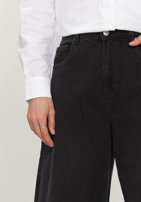 Schwarze JANICE Barrel jeans BILLY - large
