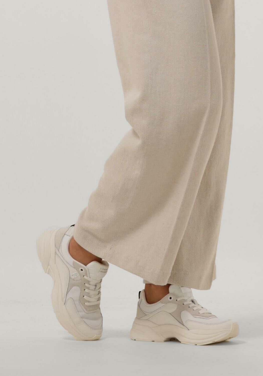 Witte tommy hilfiger sneakers wmn chunky discount