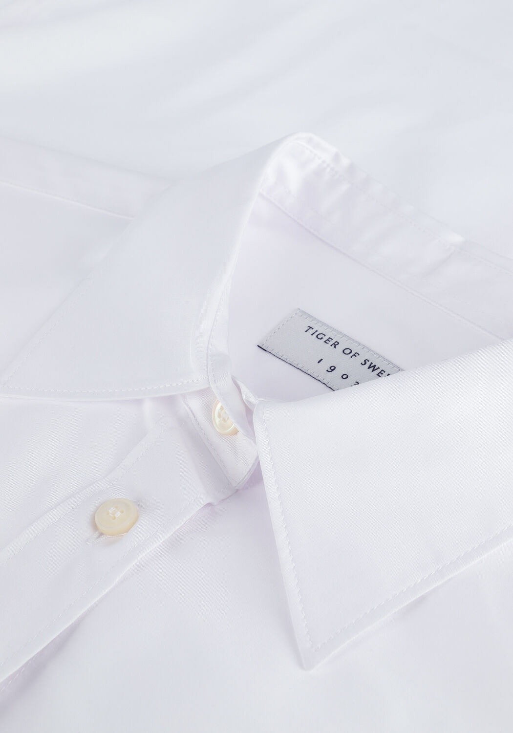 Wei&szlig;e TIGER OF SWEDEN Blusen CORINNE - large