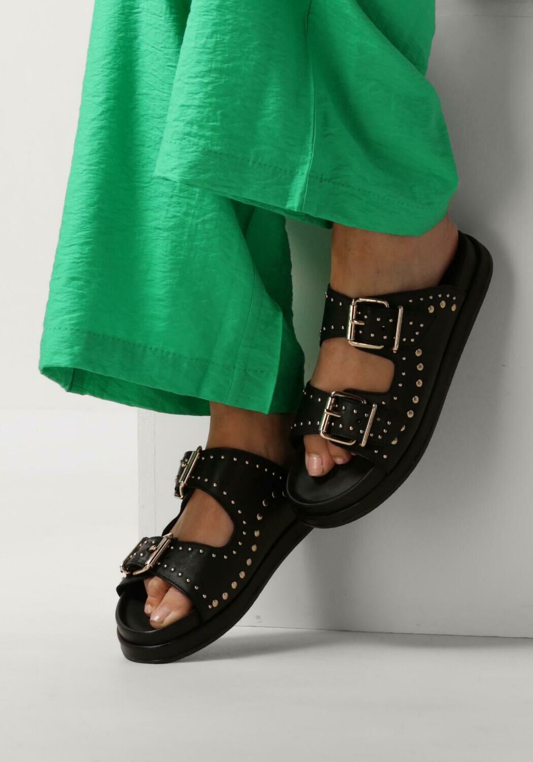 Schwarze BLASZ Pantolette LPMAG-07 - large