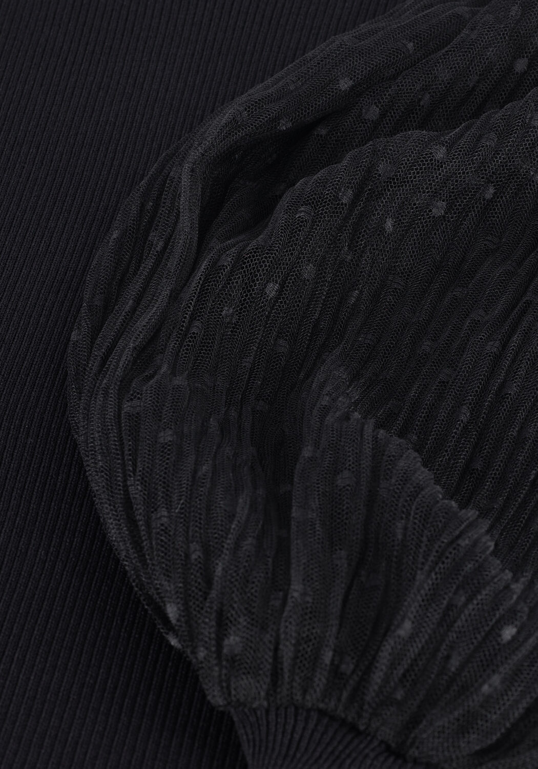 Schwarze Y.A.S. Midikleid YASMELANIA LS KNIT DRESS - large