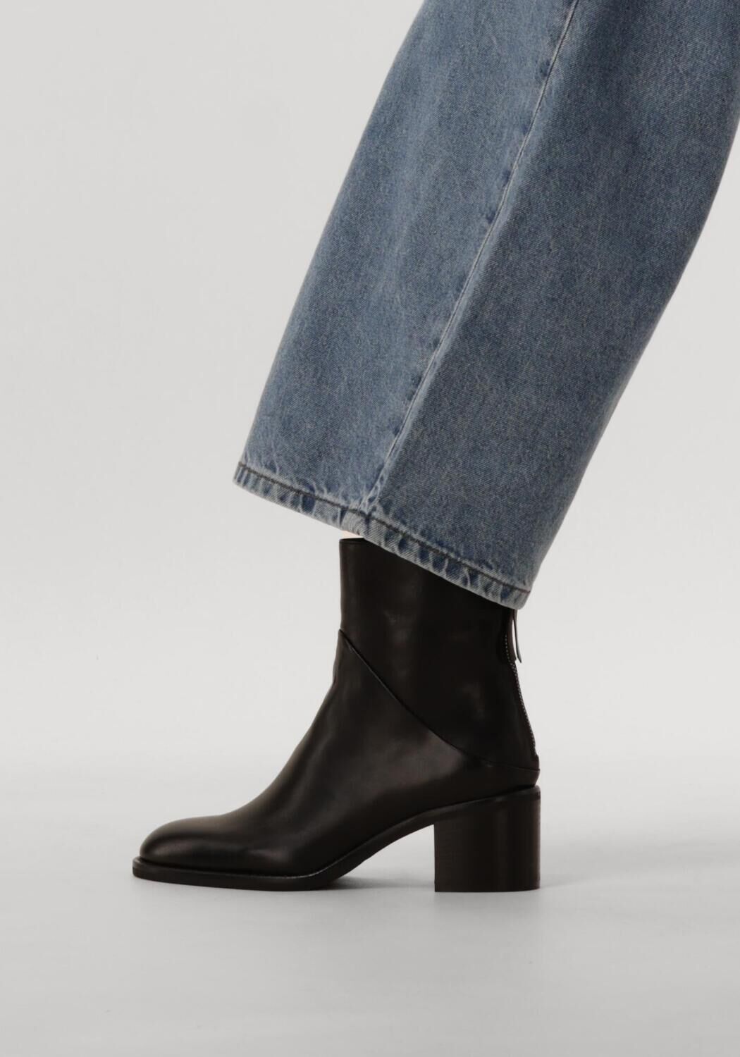 Schwarze BLASZ Stiefeletten 193 - large